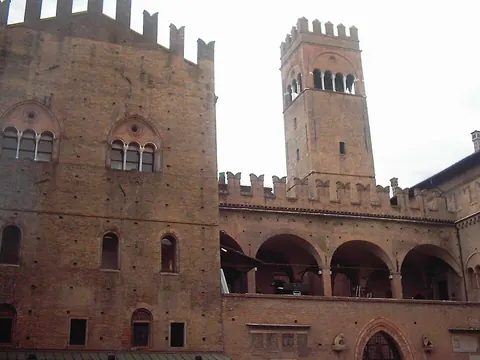 Palazzo Re Enzo