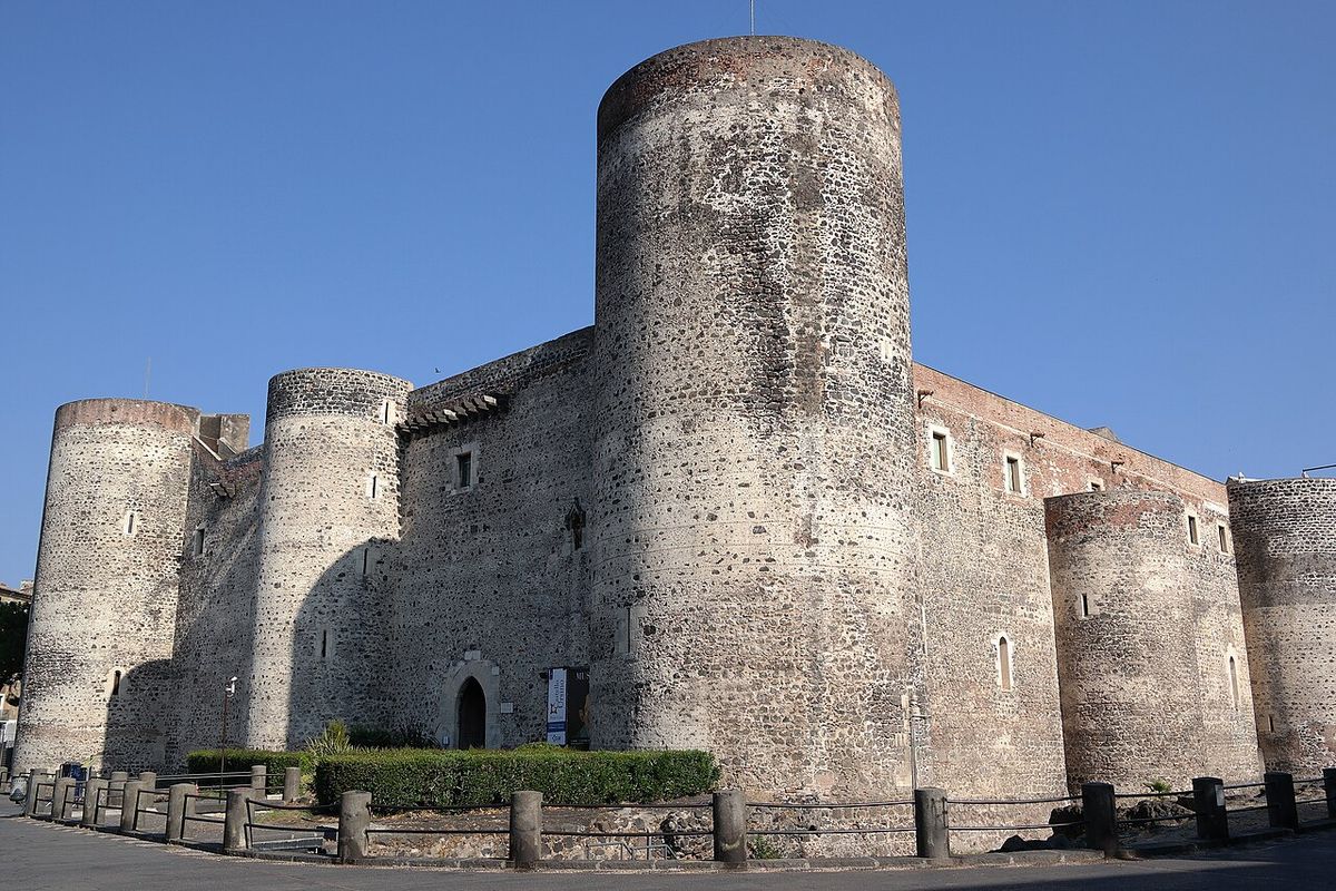 Catania'da gezilecek yerler: Castello Ursino