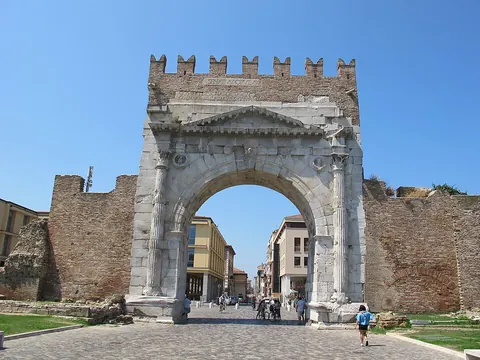Arco d'Augusto